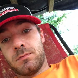 Meet your Posher, Dustin